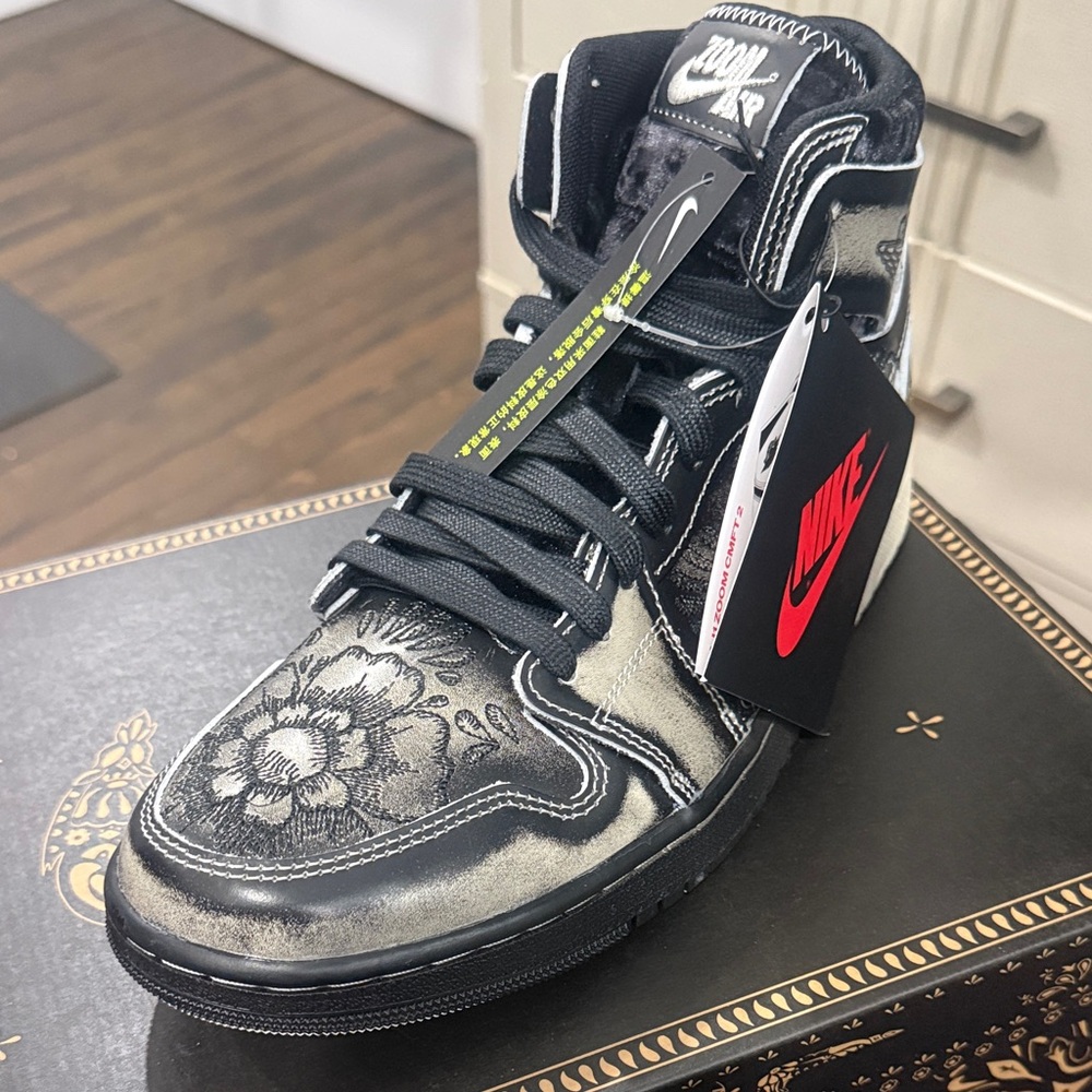 Nike Black and Grey Dia De Los Muertos